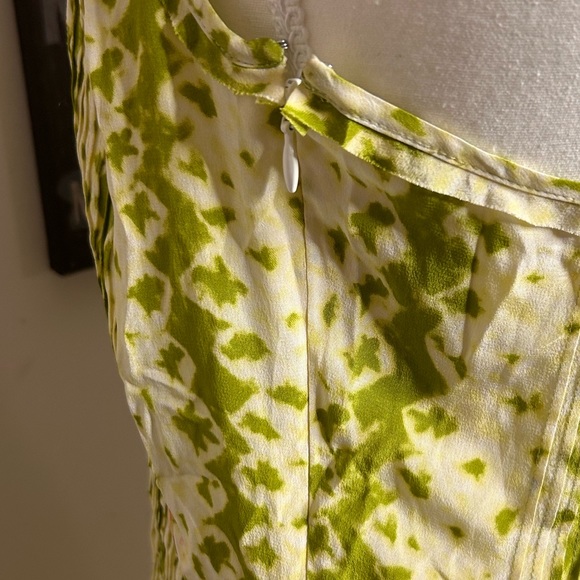 COPY - BANANA REPUBLIC SZ. 10 GREEN STRIPED PRINT TANK DRESS - Picture 3 of 4